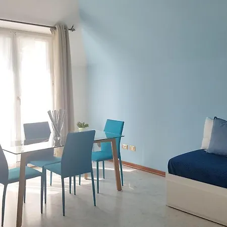 Charming In 47 Sqm With Balcony Parking * 代森扎诺-德尔加达