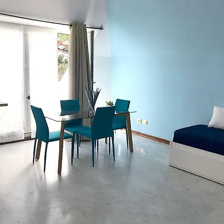 Charming In 47 Sqm With Balcony Parking 公寓 代森扎诺-德尔加达