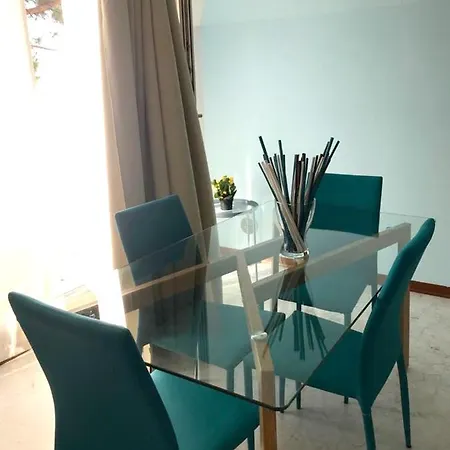Charming In 47 Sqm With Balcony Parking Apartman Desenzano del Garda
