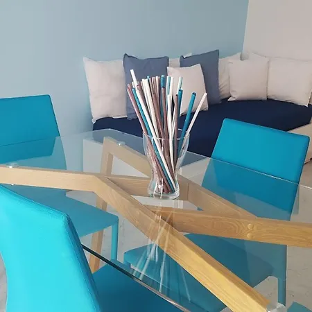 Comfortable In 47 M² With Private Balcony Lägenhet *
